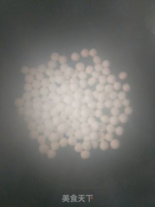酒酿小丸子的做法步骤：2