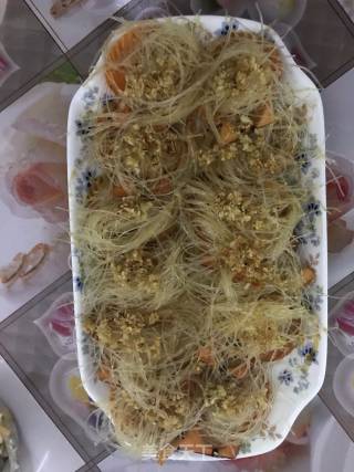 扇贝蒜蓉蒸粉丝的做法步骤：5