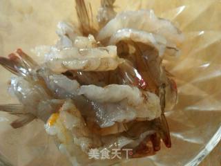 青虾炒辣子的做法步骤：1
