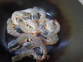 青虾炒辣子的做法步骤：4