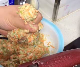 炸萝卜素丸子的做法步骤：7