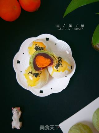 蛋黄酥的做法步骤：2