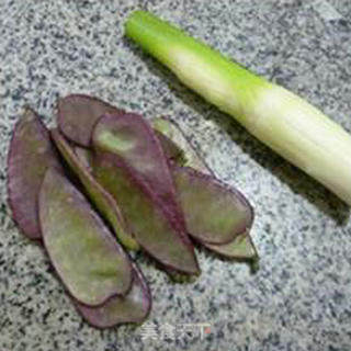 扁豆茭白炒面的做法步骤：1