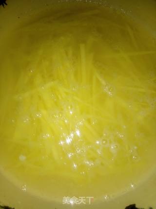 青椒土豆丝的做法步骤：3