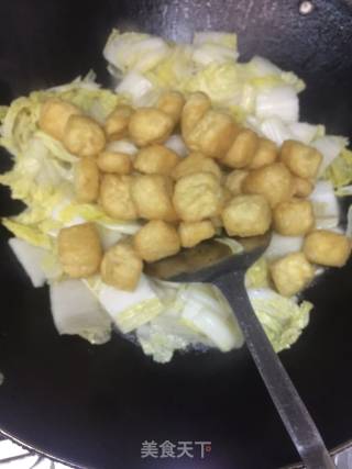 白菜粉条煮油豆腐的做法步骤：5