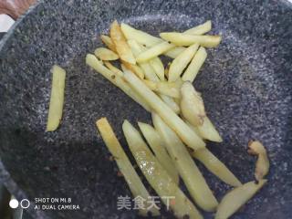 孜然西芹土豆条的做法步骤：4