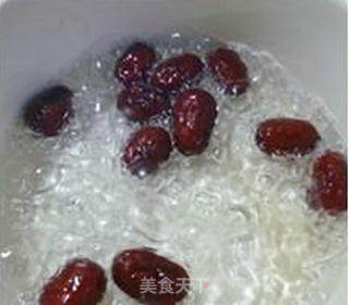 红枣煮鸡蛋的做法步骤：4