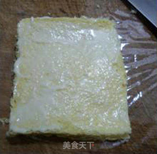 海苔火腿肠面包卷的做法步骤：5