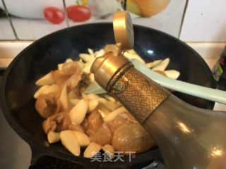 糖醋面筋茭白的做法步骤：7