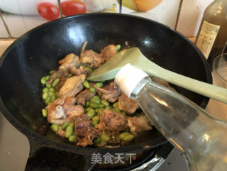 毛豆籽炒鸡块的做法步骤：5