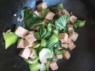 冻豆腐烧油菜的做法步骤：9