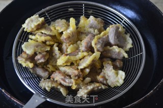 糖醋里脊的做法步骤：10