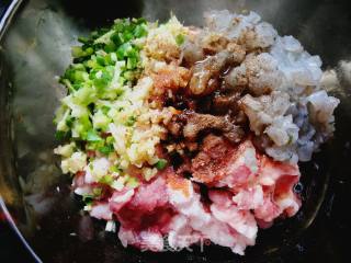 #团圆饭#鲜虾大肉馄饨的做法步骤：6