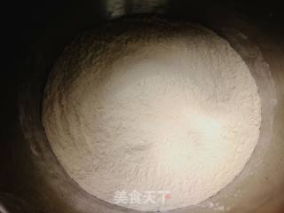 #团圆饭#韭菜鲜虾大肉饺的做法步骤：1