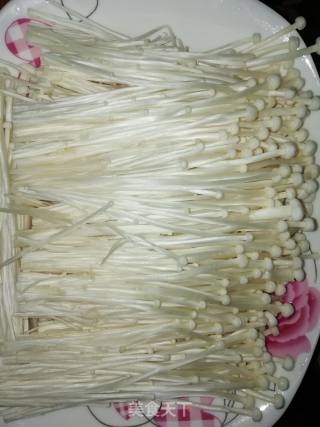 金针菇蒸鸡的做法步骤：2