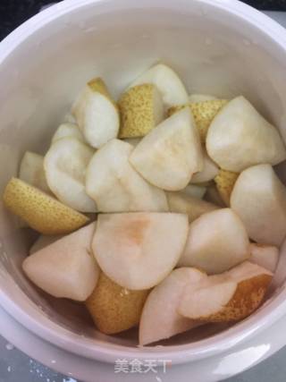 银耳炖梨的做法步骤：3
