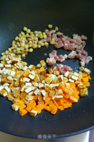 彩蔬肉丁的做法步骤：3