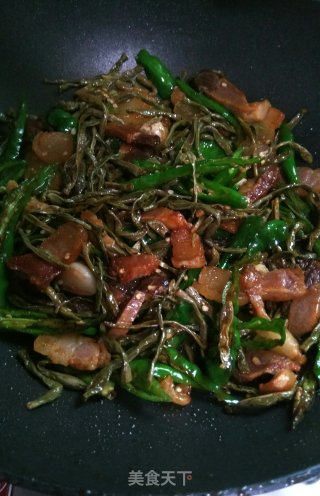 干豆角炒风吹肉的做法步骤：10