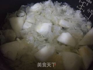 银耳雪梨羹的做法步骤：3