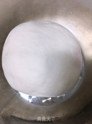 韭菜鸡蛋豆皮馅饺子的做法步骤：2