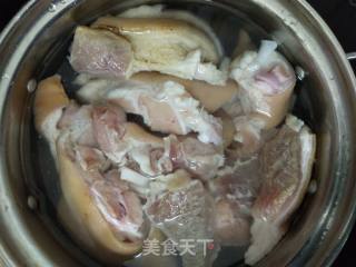 香烤猪蹄的做法步骤：1