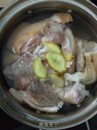 香烤猪蹄的做法步骤：2