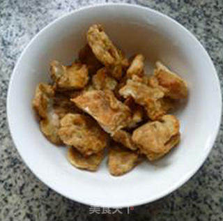 猪油渣青菜炒年糕的做法步骤：3