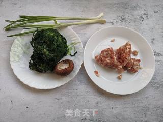 荠菜鲜肉汤圆的做法步骤：1