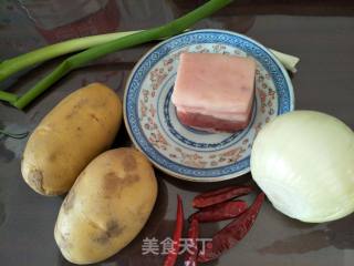 干锅土豆片的做法步骤：1