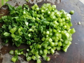 香芥菜炒虾皮的做法步骤：2
