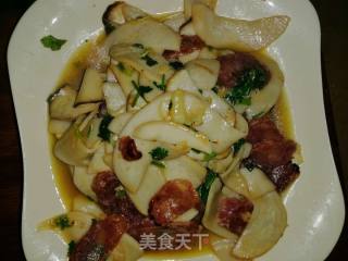 腊肠炒菇的做法步骤：3
