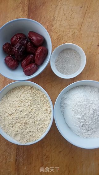 玉米面红枣发糕的做法步骤：1