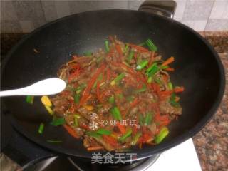 胡萝卜炒牛肉丝的做法步骤：12