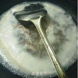 瘦肉片平菇榨菜汤面的做法步骤：7