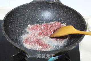 花椒芽炒牛肉的做法步骤：6
