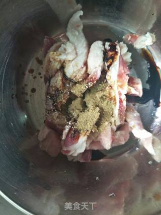 小酥肉的做法步骤：2