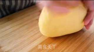 玉米面别再熬粥喝，这样做【五珍粉玉米香蕉卷】 香软蓬松，比面包好吃！的做法步骤：3