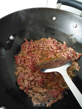棒菜牛肉丝的做法步骤：11