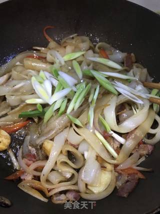 炒河粉的做法步骤：6