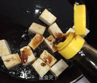 蒜苗炒豆腐的做法步骤：5