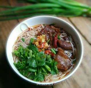 香菜牛腩粉的做法步骤：7