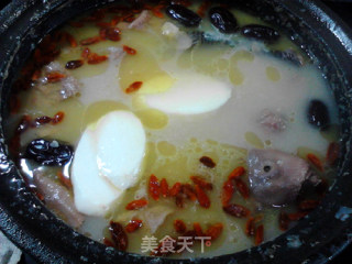 西洋参莲子山药土鸡汤的做法步骤：10