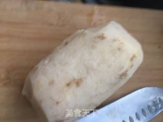 骨髓炖莲藕的做法步骤：1