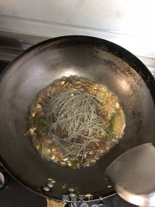 简单版豆芽炒粉条的做法步骤：6