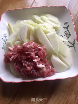 菜心焖肉的做法步骤：2