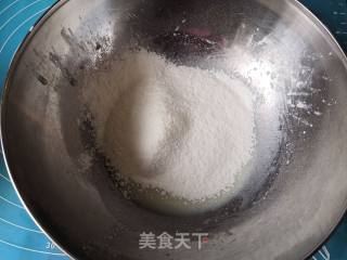千叶纹蛋糕卷的做法步骤：2