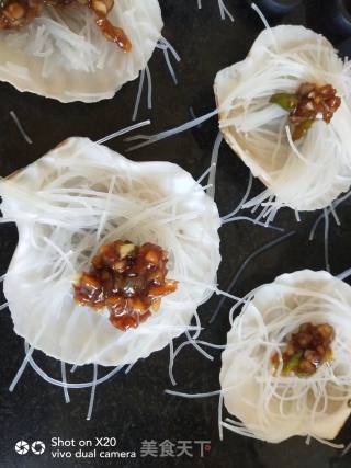 蒜蓉粉丝蒸扇贝的做法步骤：5