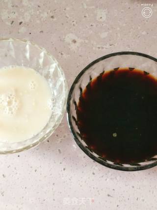 【宝宝辅食12＋】红糖蒸糕的做法步骤：2