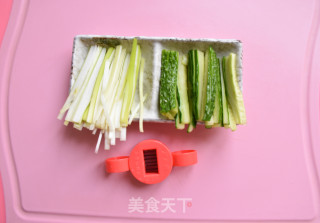 如何巧用小厨具制作快手美味薄饼的做法步骤：9