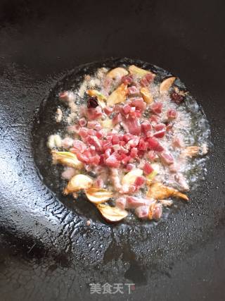 牛肉末炖豆腐的做法步骤：1